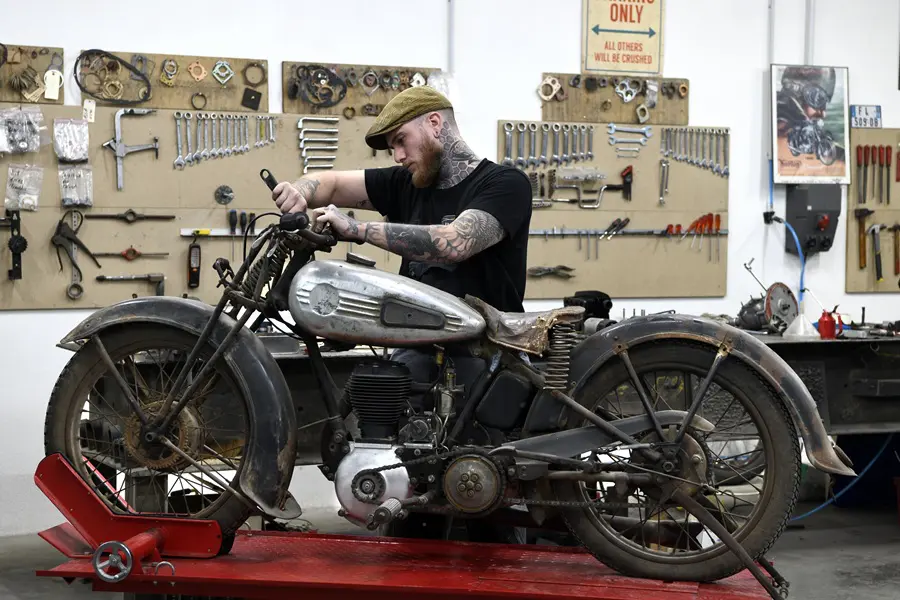 comment réparer une vieille moto